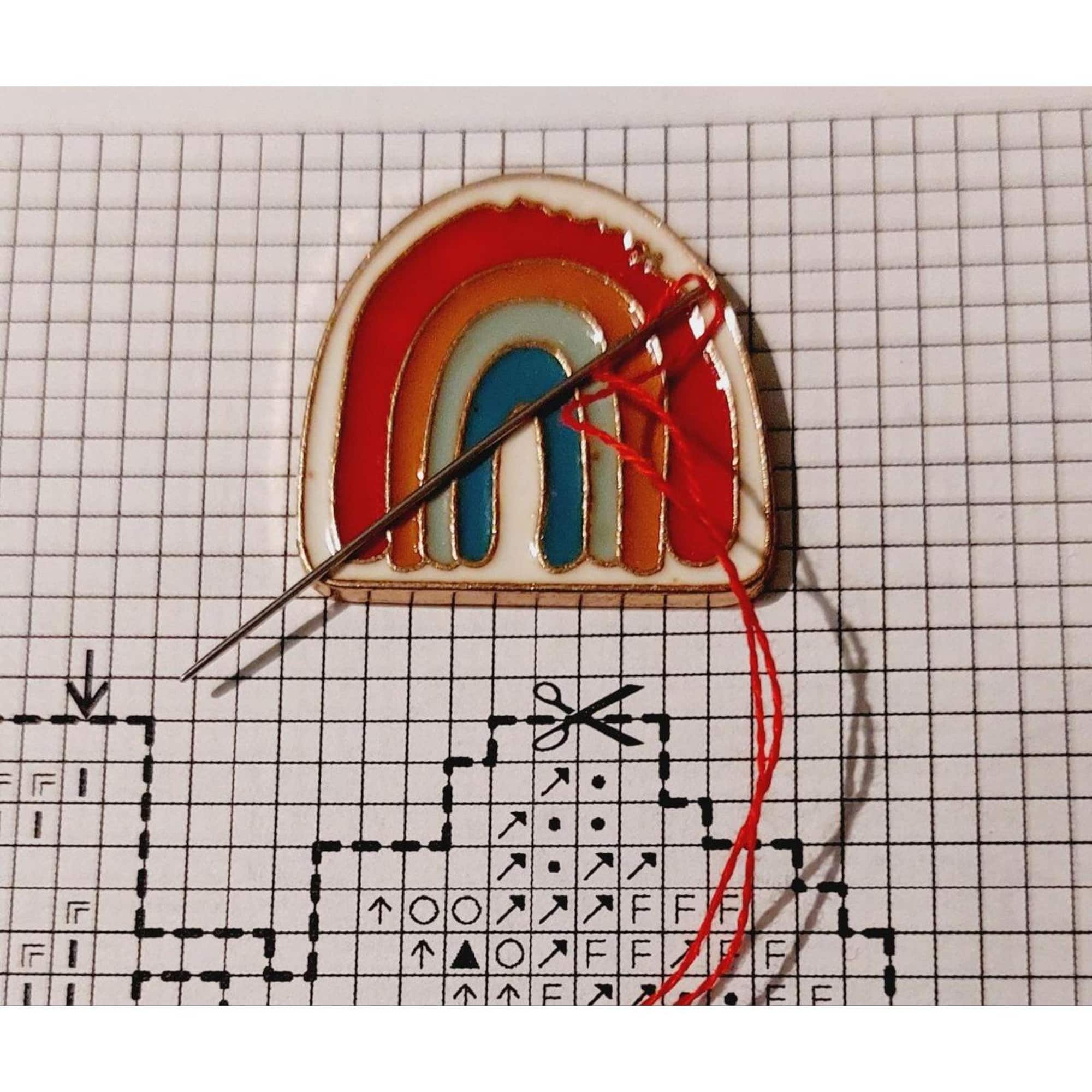 Wizardi 4/5" Rainbow Magnetic Needle Minder